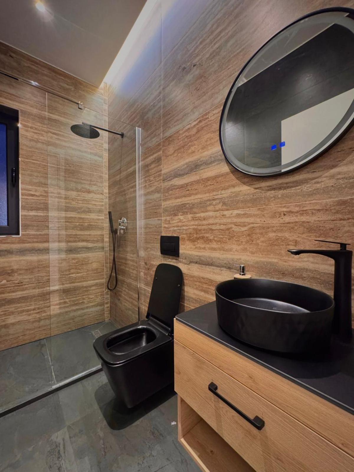 Anil Luxury Golem (Tirana)